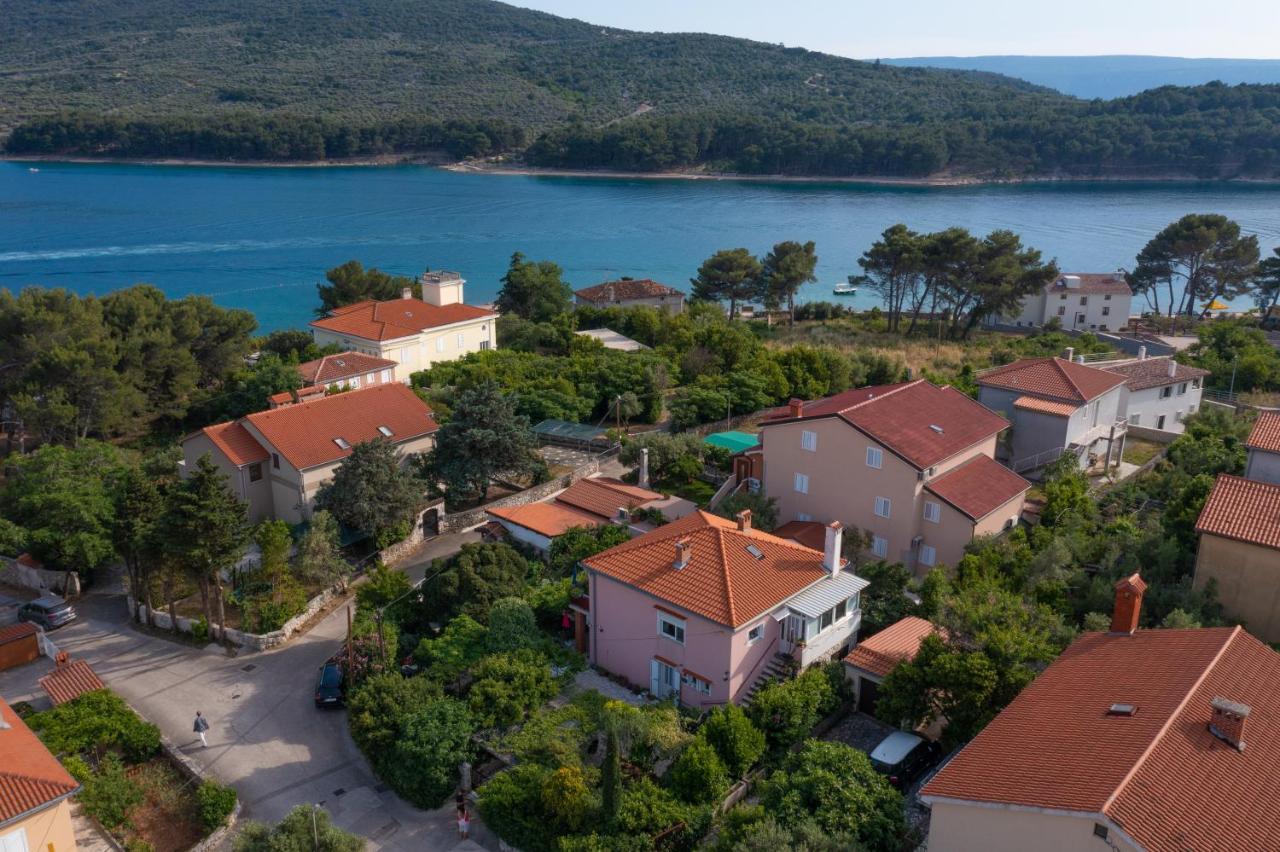 Apartments Bura & Jugo, Cres, Without Stress 외부 사진