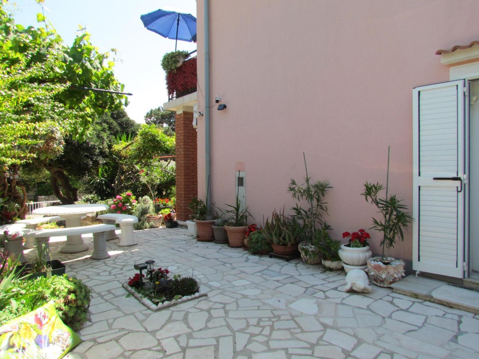 Apartments Bura & Jugo, Cres, Without Stress 외부 사진
